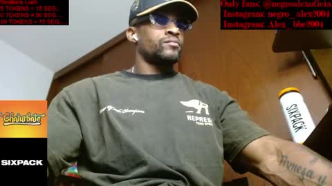 Snapshot of alex_bbc2004 chatting on 05/10/26, 06:13 alex bbc2004 online show from 05/10/26, 06:13
