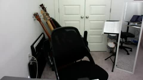 alex_boycd online show from 11/14/25, 04:17