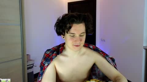 FAVORITE online show from 01/22/25, 03:41