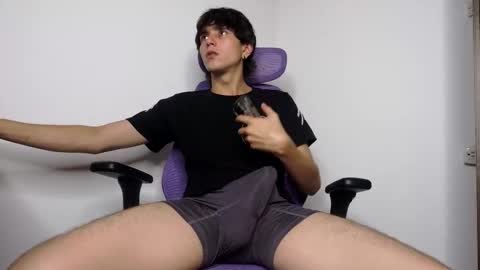 alex_connorr online show from 12/21/25, 12:29