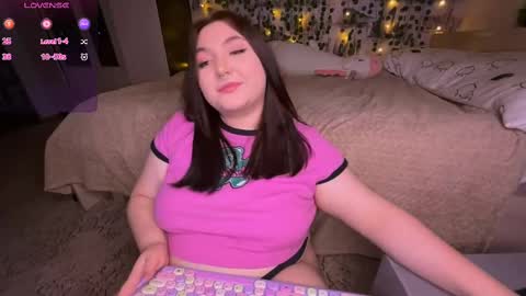 Snapshot of alex_dreams_ chatting on 02/11/25, 08:20 Alex online show from 02/11/25, 08:20