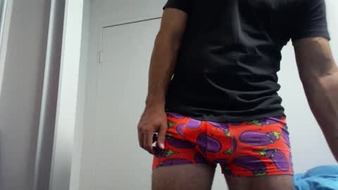 Snapshot of alex_malaka2005 chatting on 02/11/26, 02:16 Alex online show from 02/11/26, 02:16