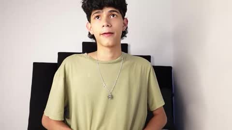 alex_mark_ online show from 09/19/25, 01:45