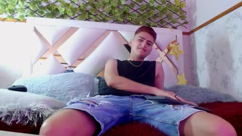 Snapshot of alex_millerss chatting on 11/19/25, 11:05 ALEX online show from 11/19/25, 11:05