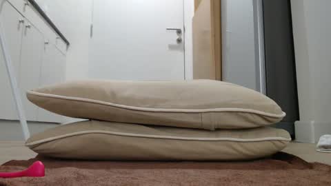 Snapshot of alex_nicha chatting on 09/27/25, 05:23 Nicha online show from 09/27/25, 05:23