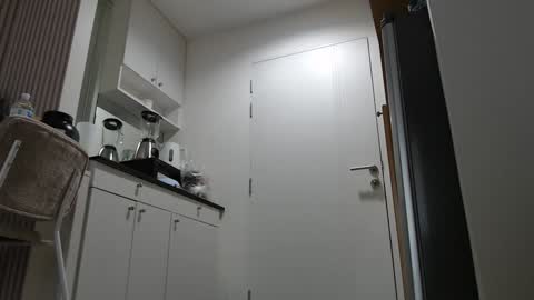 Snapshot of alex_nicha chatting on 10/28/25, 02:59 Nicha online show from 10/28/25, 02:59