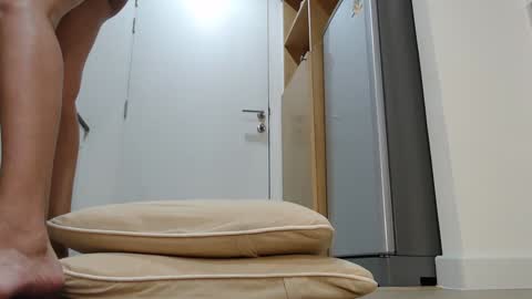 Snapshot of alex_nicha chatting on 11/04/25, 02:54 Nicha online show from 11/04/25, 02:54