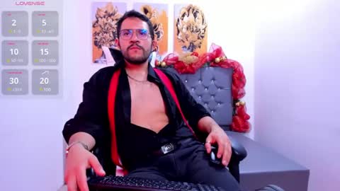 Snapshot of alex_oconner69 chatting on 12/25/24, 08:39 ALEX online show from 12/25/24, 08:39