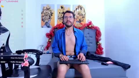 Snapshot of alex_oconner69 chatting on 12/27/24, 01:32 ALEX online show from 12/27/24, 01:32