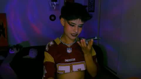 Alex online show from 10/24/25, 02:08