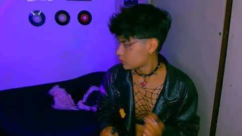 Alex online show from 10/26/25, 12:05