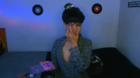 Alex online show from 11/25/25, 02:33