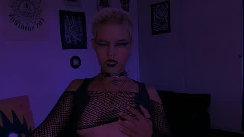 Alex online show from 04/21/26, 01:42