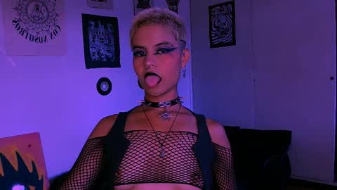 Alex online show from 06/06/26, 02:27