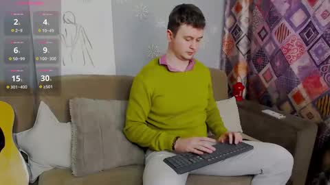 Snapshot of alex_onelove chatting on 02/12/25, 09:42 Alex online show from 02/12/25, 09:42