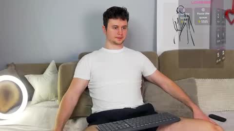 Snapshot of alex_onelove chatting on 03/04/25, 09:18 Alex online show from 03/04/25, 09:18