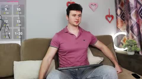 Snapshot of alex_onelove chatting on 03/08/25, 09:28 Alex online show from 03/08/25, 09:28