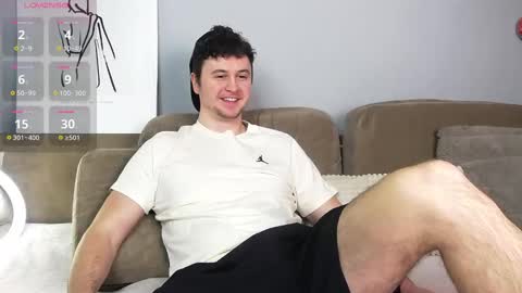 Snapshot of alex_onelove chatting on 03/10/25, 06:27 Alex online show from 03/10/25, 06:27