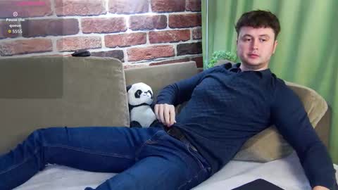 Snapshot of alex_onelove chatting on 10/11/25, 08:24 Alex online show from 10/11/25, 08:24