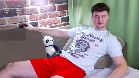 Snapshot of alex_onelove chatting on 11/12/25, 07:53 Alex online show from 11/12/25, 07:53