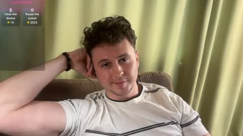 Snapshot of alex_onelove chatting on 07/17/26, 01:07 Alex online show from 07/17/26, 01:07