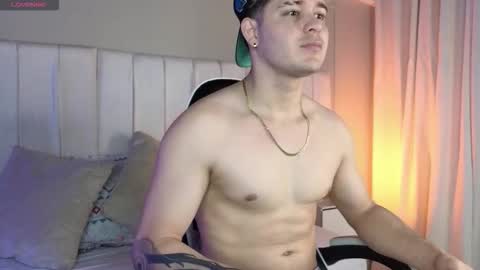 Snapshot of alex_pierce_ chatting on 02/10/26, 07:29 Alex online show from 02/10/26, 07:29