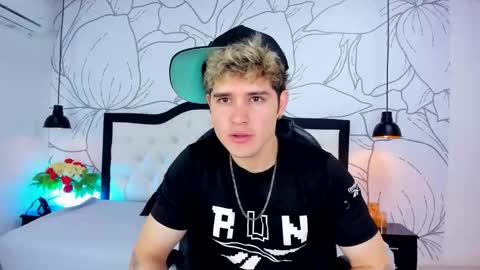 Alex  online show from 04/18/26, 07:51