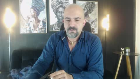 Snapshot of alex_saints_ce chatting on 10/15/25, 10:26 Alex Saints online show from 10/15/25, 10:26