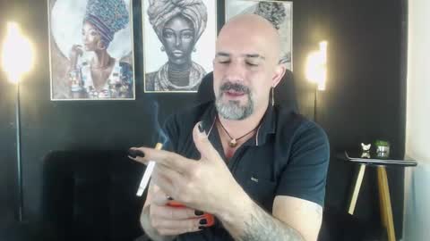 Snapshot of alex_saints_ce chatting on 10/26/25, 08:15 Alex Saints online show from 10/26/25, 08:15