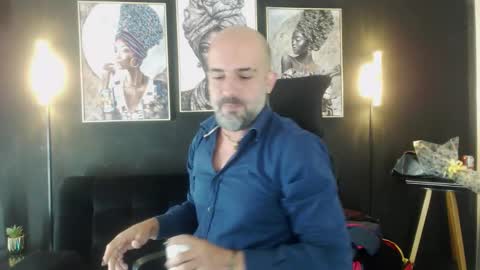 Snapshot of alex_saints_ce chatting on 11/13/25, 07:02 Alex Saints online show from 11/13/25, 07:02