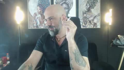 Snapshot of alex_saints_ce chatting on 11/30/25, 07:18 Alex Saints online show from 11/30/25, 07:18