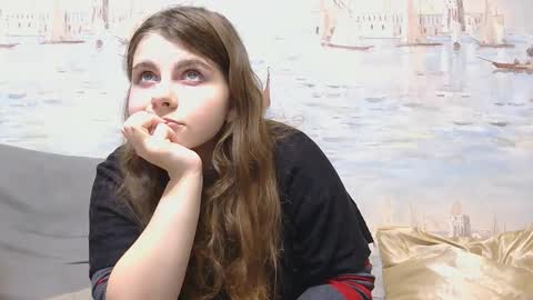 Alex and Sarah online show from 12/17/25, 05:08