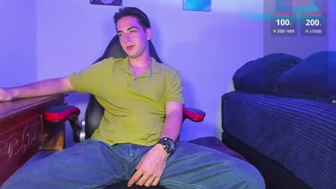 Snapshot of alex_smith0 chatting on 12/29/24, 04:38 online show from 12/29/24, 04:38