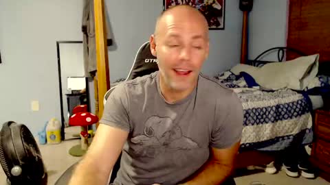 Snapshot of alex_ssj chatting on 05/21/26, 12:17 Alex Bella online show from 05/21/26, 12:17