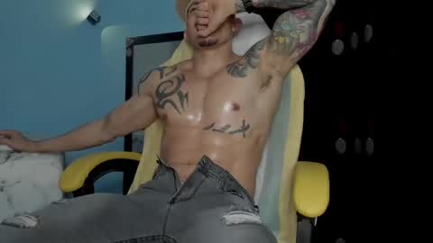 alex_sthorm online show from 10/24/25, 03:47