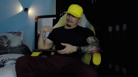 alex_sthorm online show from 04/27/26, 04:21