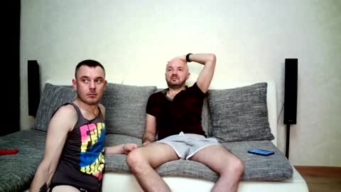 Snapshot of alex_tobey chatting on 10/05/25, 01:37 Alex and Tobey online show from 10/05/25, 01:37