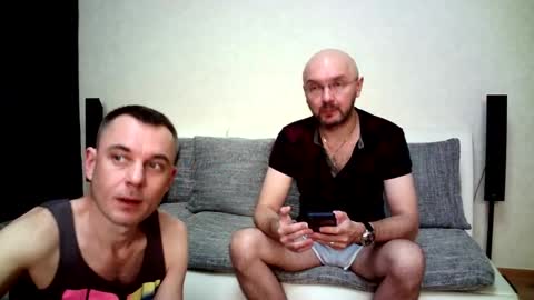 Snapshot of alex_tobey chatting on 10/06/25, 03:26 Alex and Tobey online show from 10/06/25, 03:26