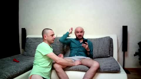 Alex and Tobey online show from 01/06/26, 06:17