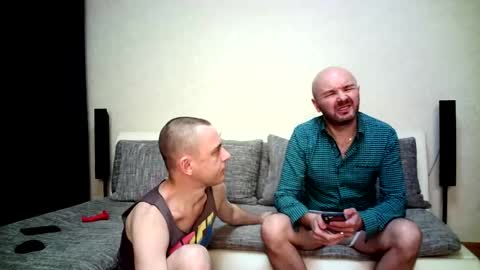 Alex and Tobey online show from 01/11/26, 09:25