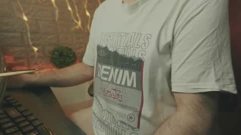 Alex online show from 12/14/25, 02:28