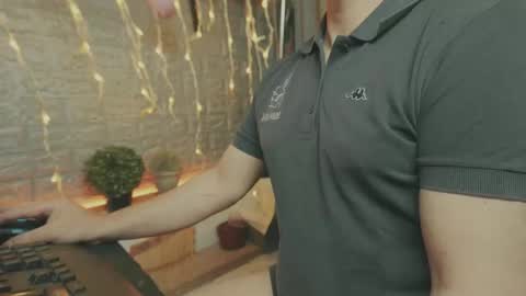 Alex online show from 12/20/25, 02:02