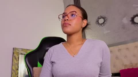 alexa andherson online show from 09/17/25, 07:48