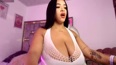 Snapshot of alexa_candy_18 chatting on 04/24/26, 11:29 Alexa online show from 04/24/26, 11:29
