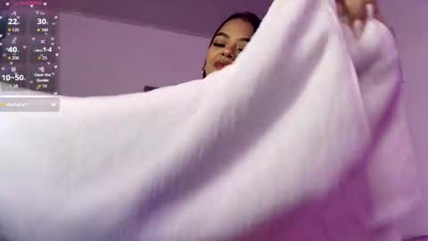 Snapshot of alexa_candy_18 chatting on 05/16/26, 11:46 Alexa online show from 05/16/26, 11:46
