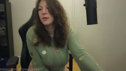 dont be afraid to click social media link its  working  just click on that  online show from 11/29/25, 01:08