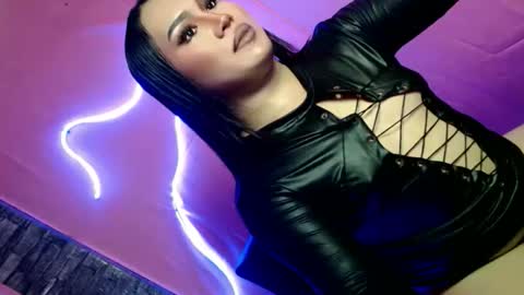 alexa_hansung online show from 11/27/25, 11:23