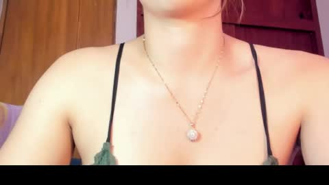 Snapshot of alexa_latina chatting on 05/07/26, 03:06 alexa latina online show from 05/07/26, 03:06