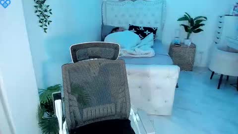 ALEXA    -    DONT FORGET TO FOLLOW AND RATE ME THUMBS UP online show from 12/05/24, 11:38