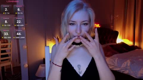 Snapshot of alexa_novak chatting on 12/14/24, 04:34 Alexa online show from 12/14/24, 04:34